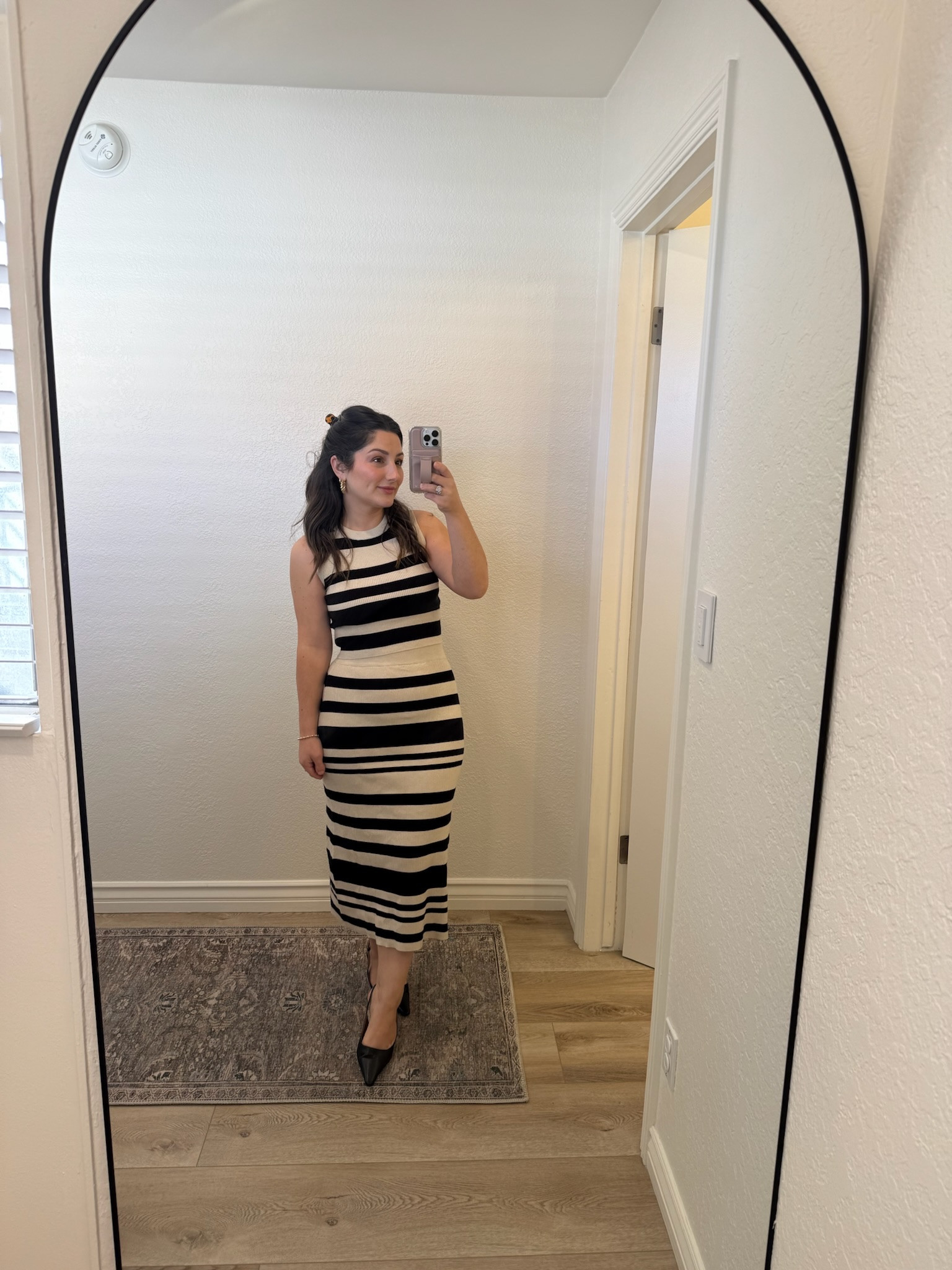 The quality of this striped set is amazing!! Size small color apricot black (5'0" 140lbs)

#LTKootd #LTKFindsUnder50 #LTKPetite