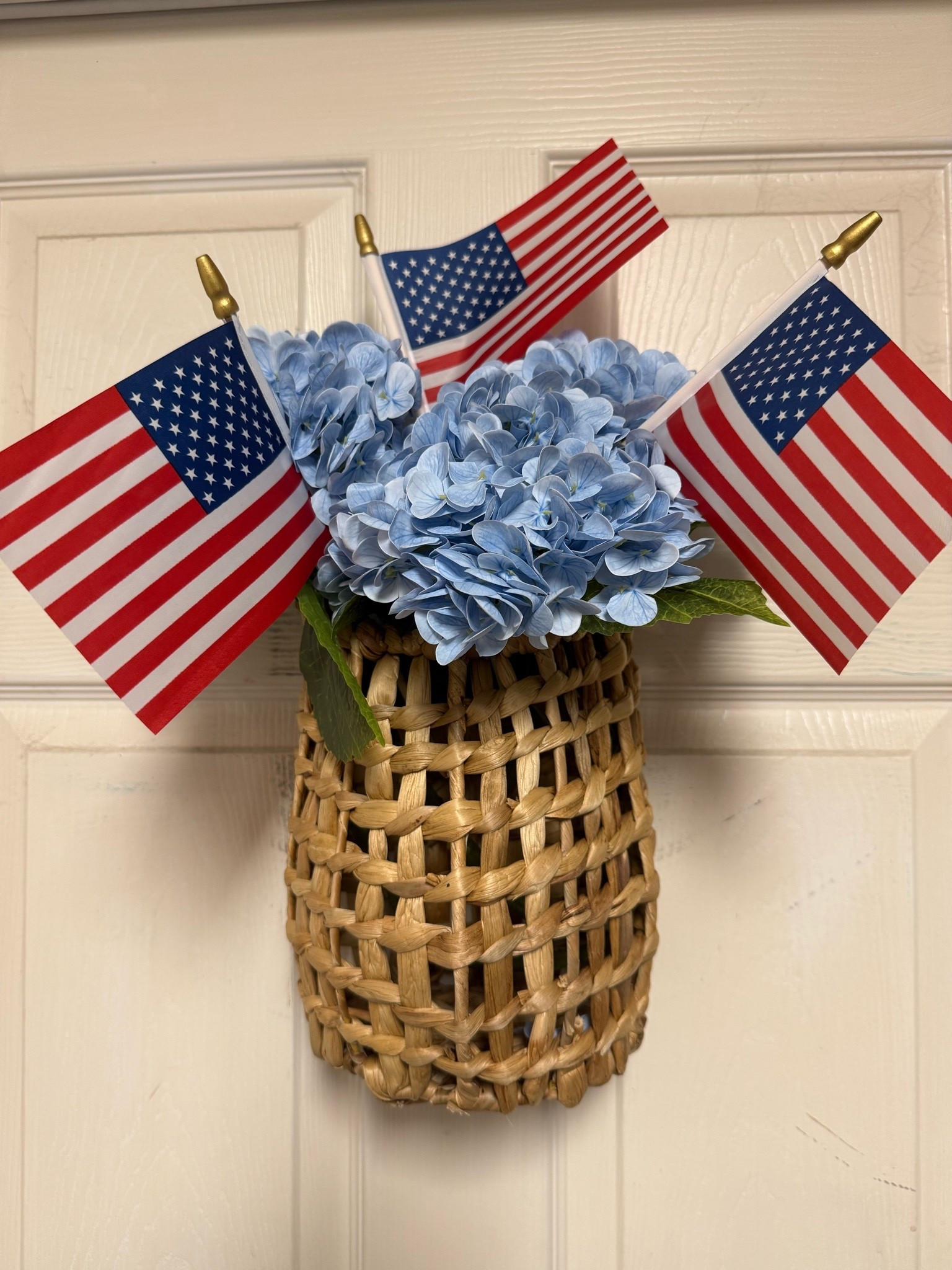 Americana home decor 🇺🇸🩵🧺


Fourth of July weekend / Fourth of July home decor / holiday weekend / holiday sales / Americana / boho home

#LTKdayinmylife #LTKSeasonal #LTKHome