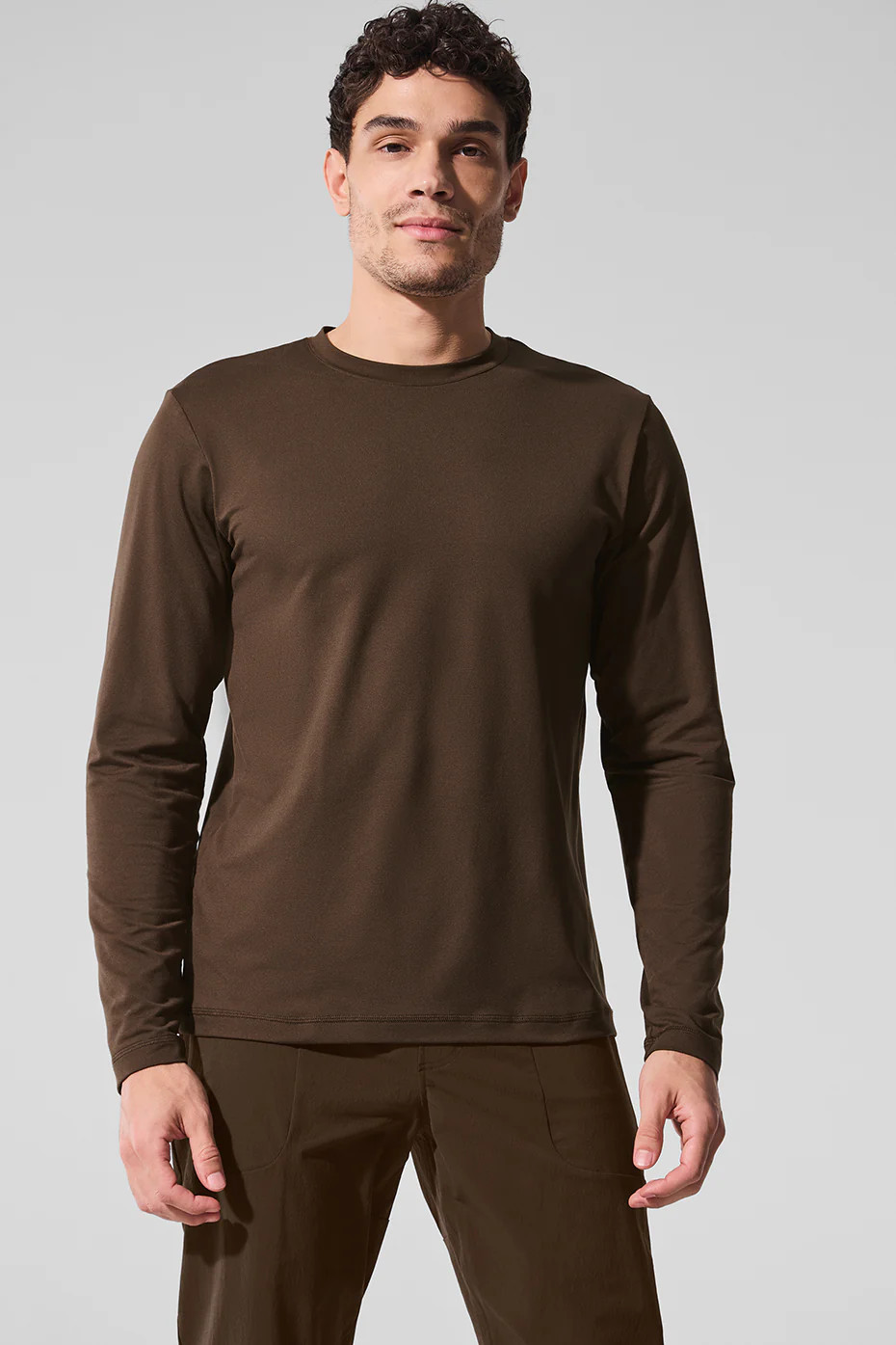 ALO | Conquer Reform Crewneck Long Sleeve Top in Espresso Brown, Size: 2XL | Alo Yoga (US)
