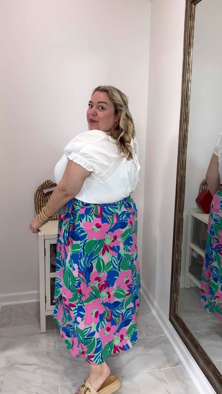 🌸 If it’s a floral print, I know I’ll love it! 🥰🌸 How pretty is this floral faux wrap skirt from @jcrewfactory!? I love the fit; it’s super comfy, and the colors are GORGEOUS! My top + skirt are both on sale too 👏🏼 



#LTKSaleAlert #LTKFindsUnder100 #LTKPlusSize