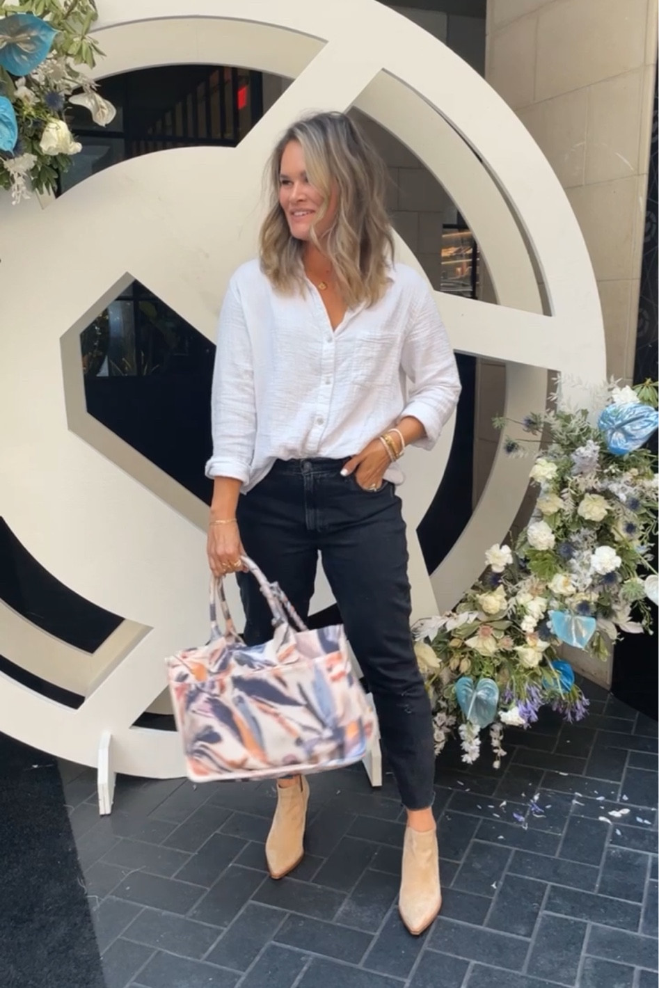 Target top and Abercombie jeans true sizing  #jeans #denim #target #targetstyle #basics 

Follow my shop @julienfranks on the @shop.LTK app to shop this post and get my exclusive app-only content!

#liketkit #LTKCon #LTKunder50 #LTKsalealert
@shop.ltk
https://liketk.it/3QuDa

#LTKstyletip #LTKCon #LTKsalealert