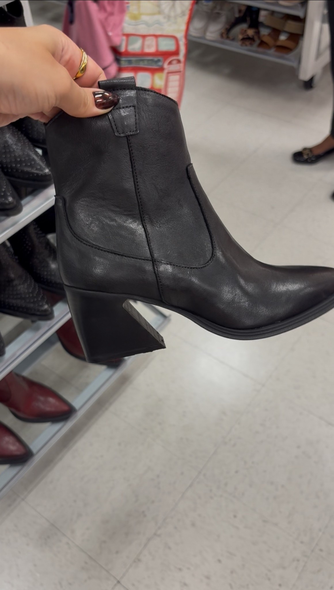 Ankle Cowboy boots find at T.J. Maxx!

Black ankle boots



#LTKShoeCrush #LTKStyleTip
