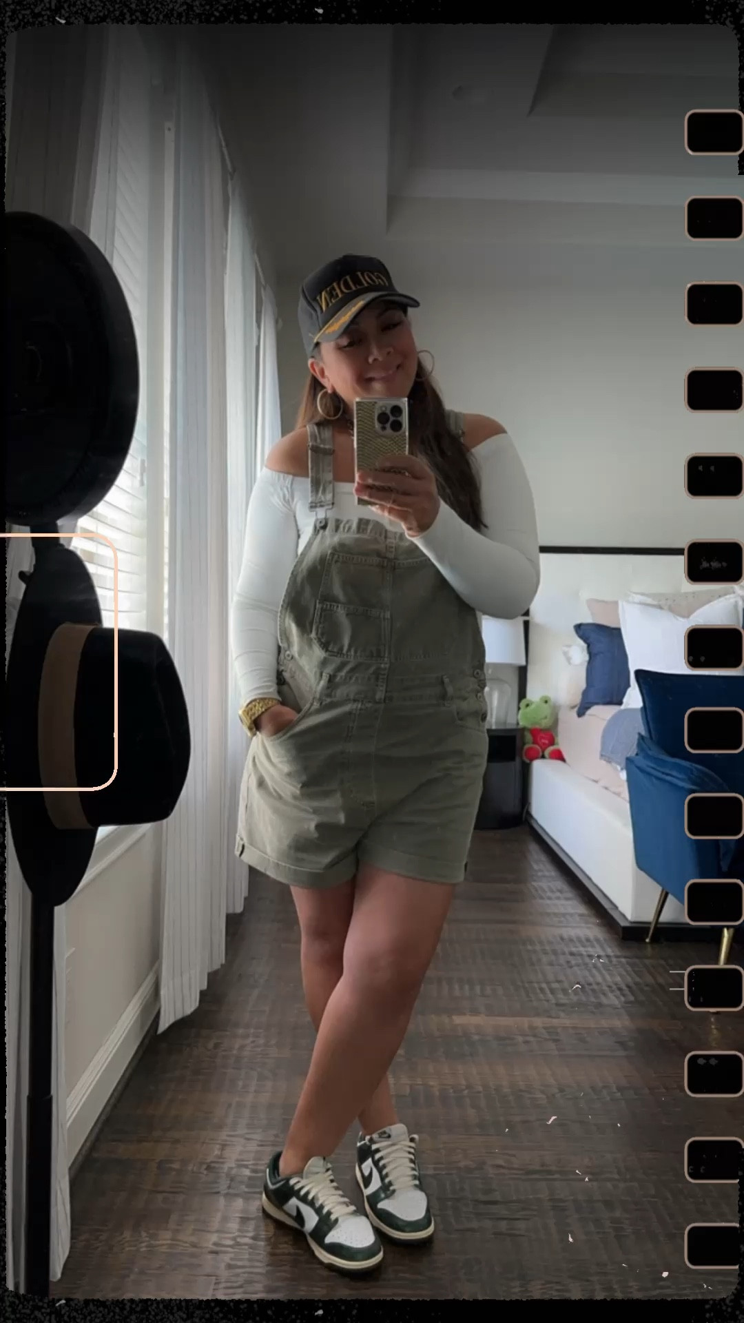Aging with STYLE and CONFIDENCE!

Oops! Late #outfitinspo 

🚩 Super casual day. Wanted to be super comfy!   I’m a sucker for overalls. I know they aren’t for everyone, but I love them. Even the shortalls. 

Shortalls: XL color is sold out but tagged the same brand. They have other great colors.
Top: XL
Sneakers: 9