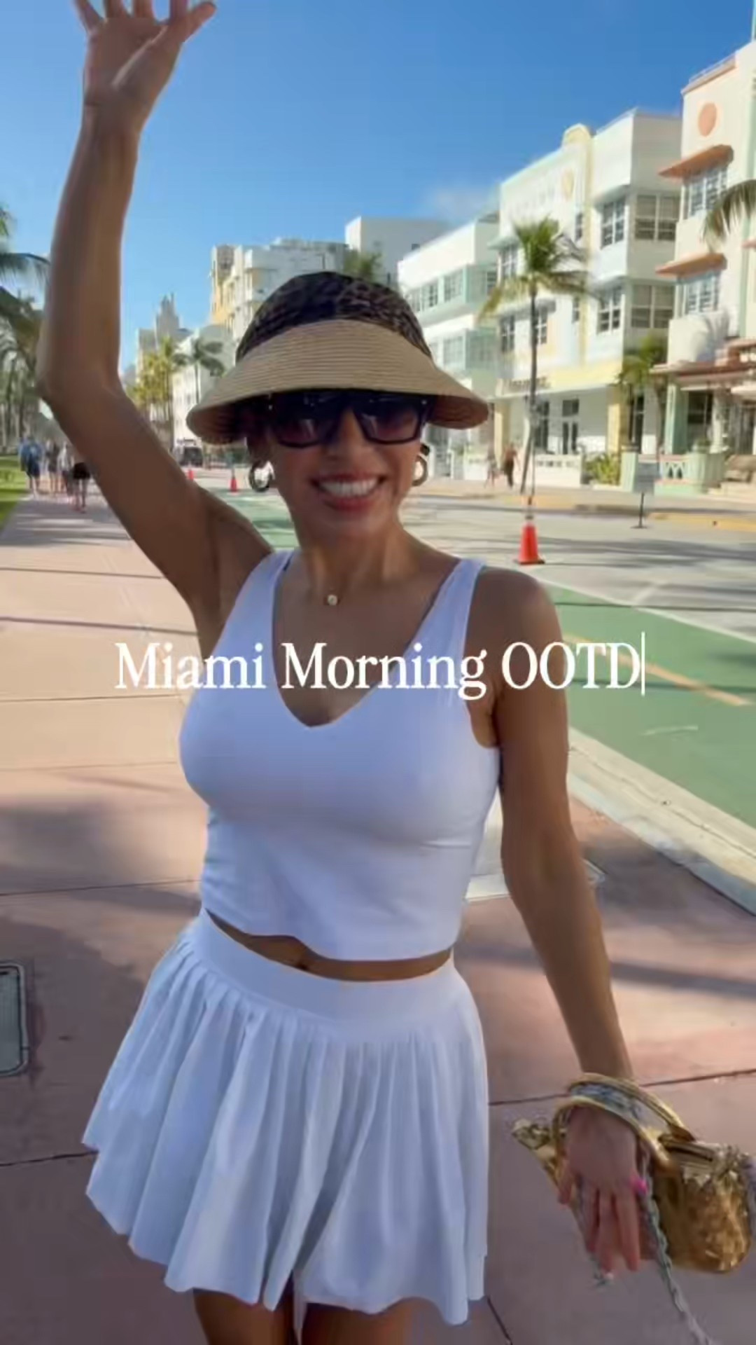 Stepping into the day with intention (and a good outfit) ✨

#LTKBeauty #LTKdayinmylife #LTKootd