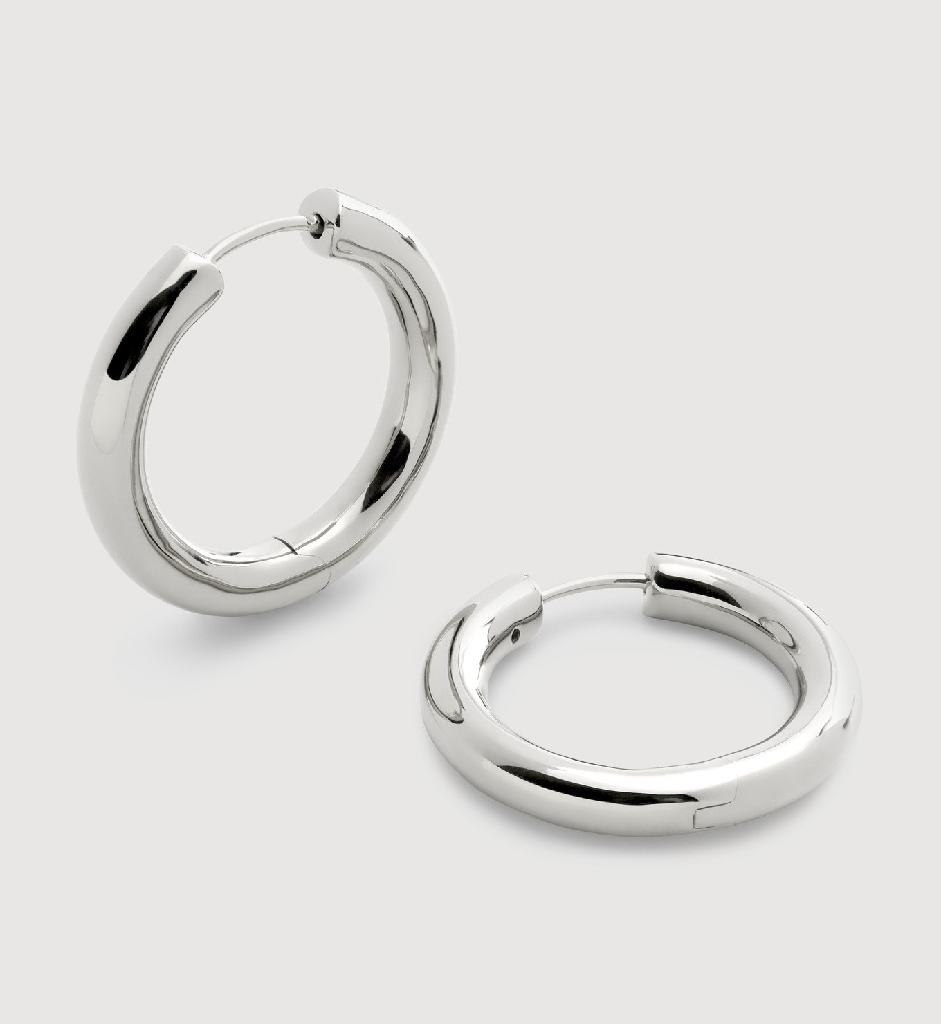 Essential Click Medium Hoop Earrings | Monica Vinader (Global)