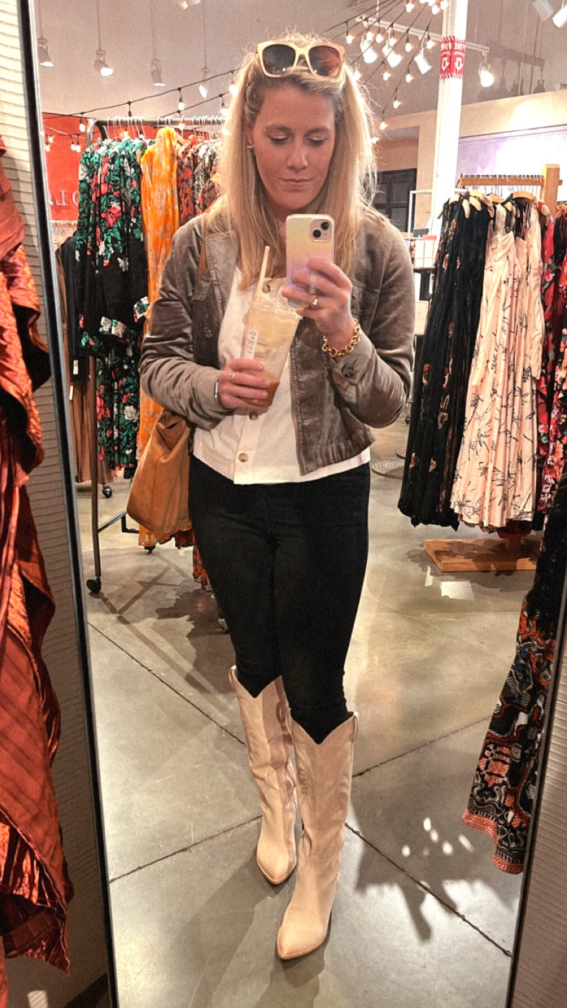 Cue  all the fall styling and fall ‘fits!

#LTKfit #LTKSeasonal