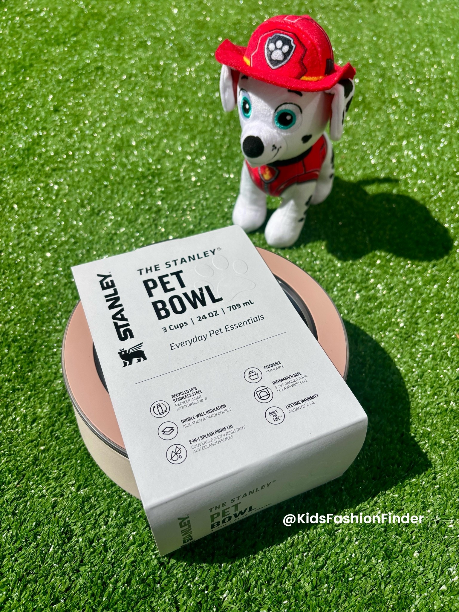 🐶💧 Stanley pet bowl = pet parent favorite!

Double-wall insulation helps keep water cool and food fresh longer 🐾✨

#Stanley #PetEssentials #DogLife #PetBowl #DogMom
#PetAccessories #SummerEssentials #LTKFamily

#LTKHome #LTKSaleAlert #LTKmomlife