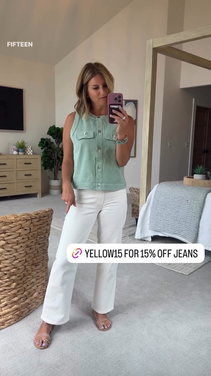 My all-time favorite white jeans! True to
Size, wearing 27

#LTKootd #LTKmomlife #LTKdayinmylife