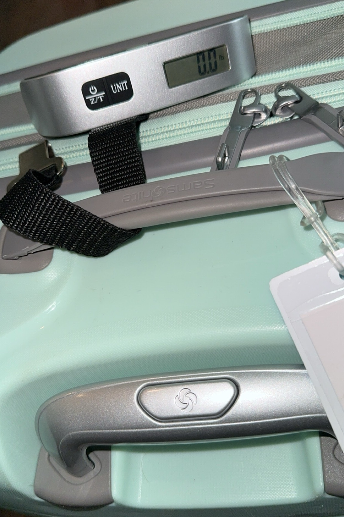 The most nifty gadget! This little contraption weights your luggage! 
No more lugging around baggage that is overweight! 

#travel
#amazon 
#amazonfinds  

#LTKfindsunder50 #LTKhome #LTKtravel