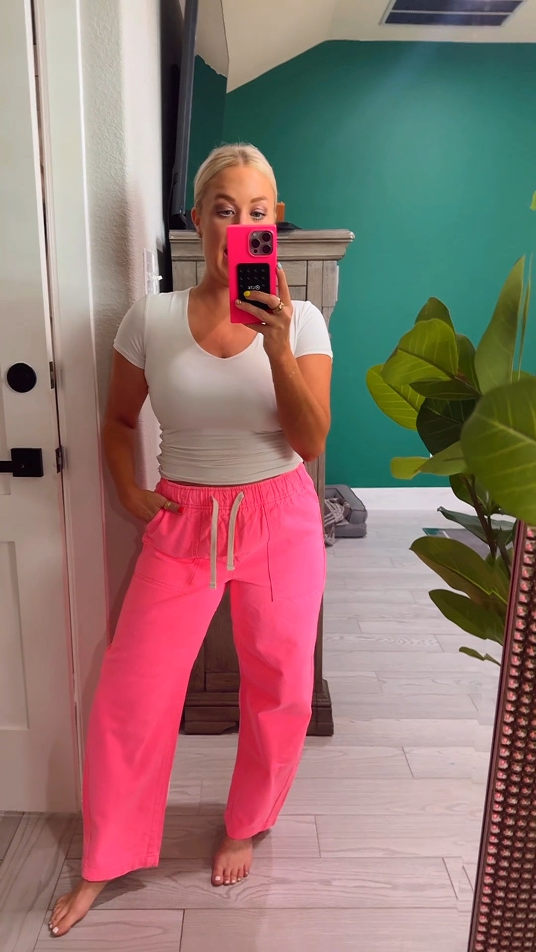 The best pull on pants now come in this bright pink color! Size small 

#LTKWorkwear #LTKStyleTip #LTKMidsize