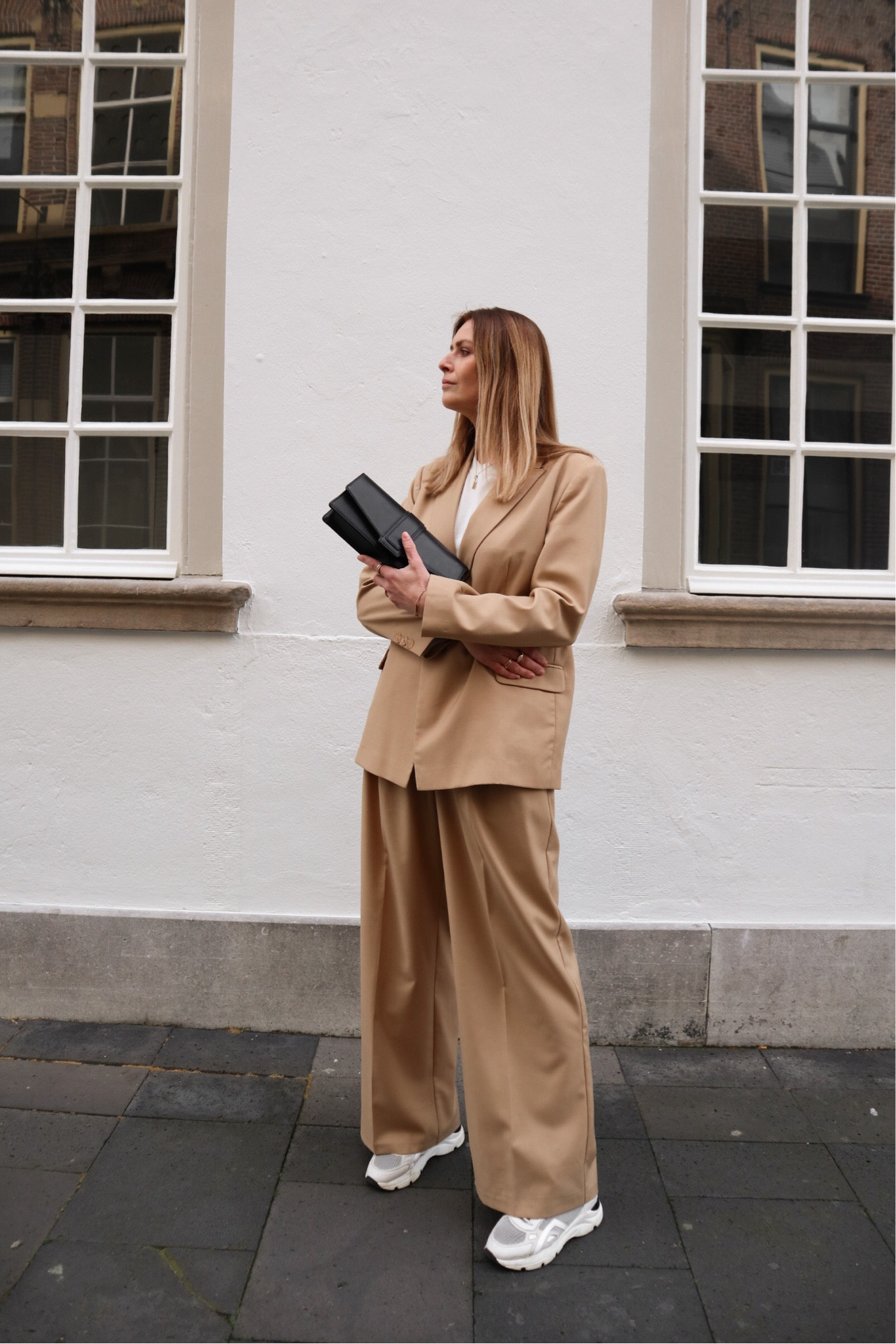 Beige suit outfit 🤎

outfit inspiration, autumn outfit, about you, Markberg Clutch, Second female, new collection, de bijenkorf, & Other Stories, Nederland.

#LTKstyletip #LTKSeasonal #LTKeurope