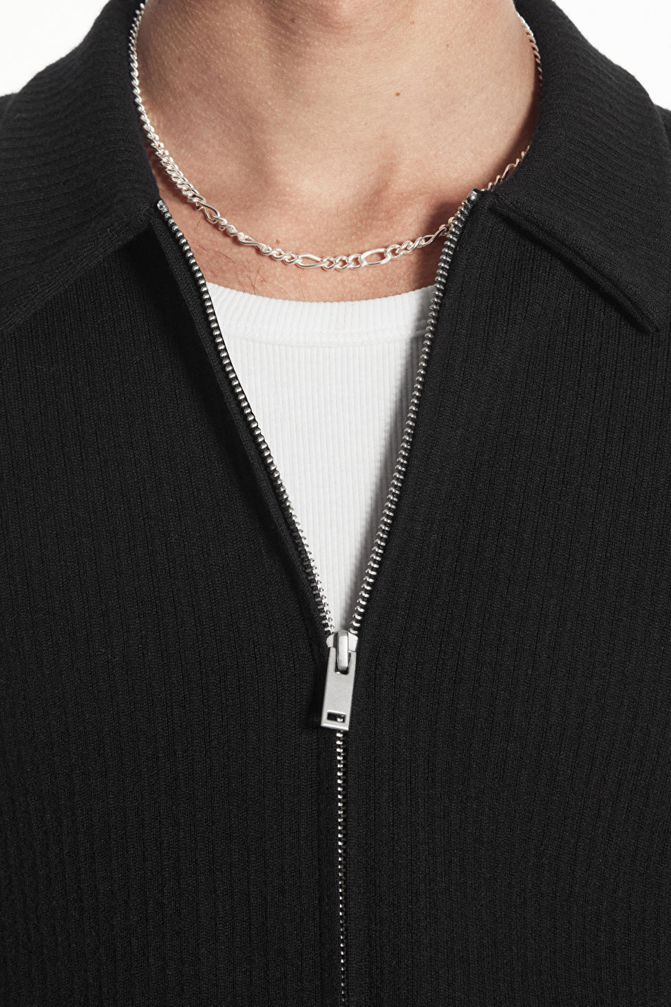 CONTRAST-CHAIN NECKLACE | COS (US)