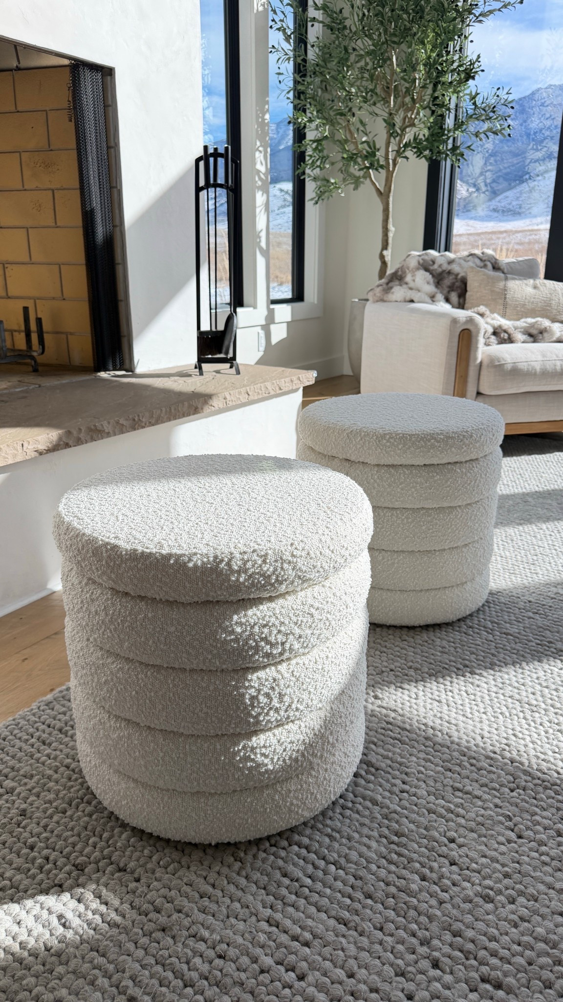 The easiest way to refresh a living room is adding pillows, a throw, and something organic like flowers or greenery.
Home refresh ideas, living room styling ideas, neutral living room decor, organic modern decor, home decor inspiration. Scroll to shop!

#LTKHome

#LTKHome #LTKdayinmylife #LTKmomlife