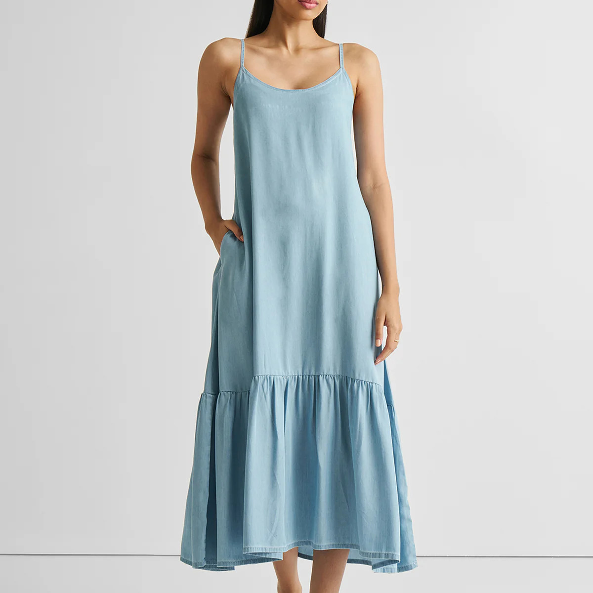 Flowy Maxi Dress in Blue Denim | Reistor