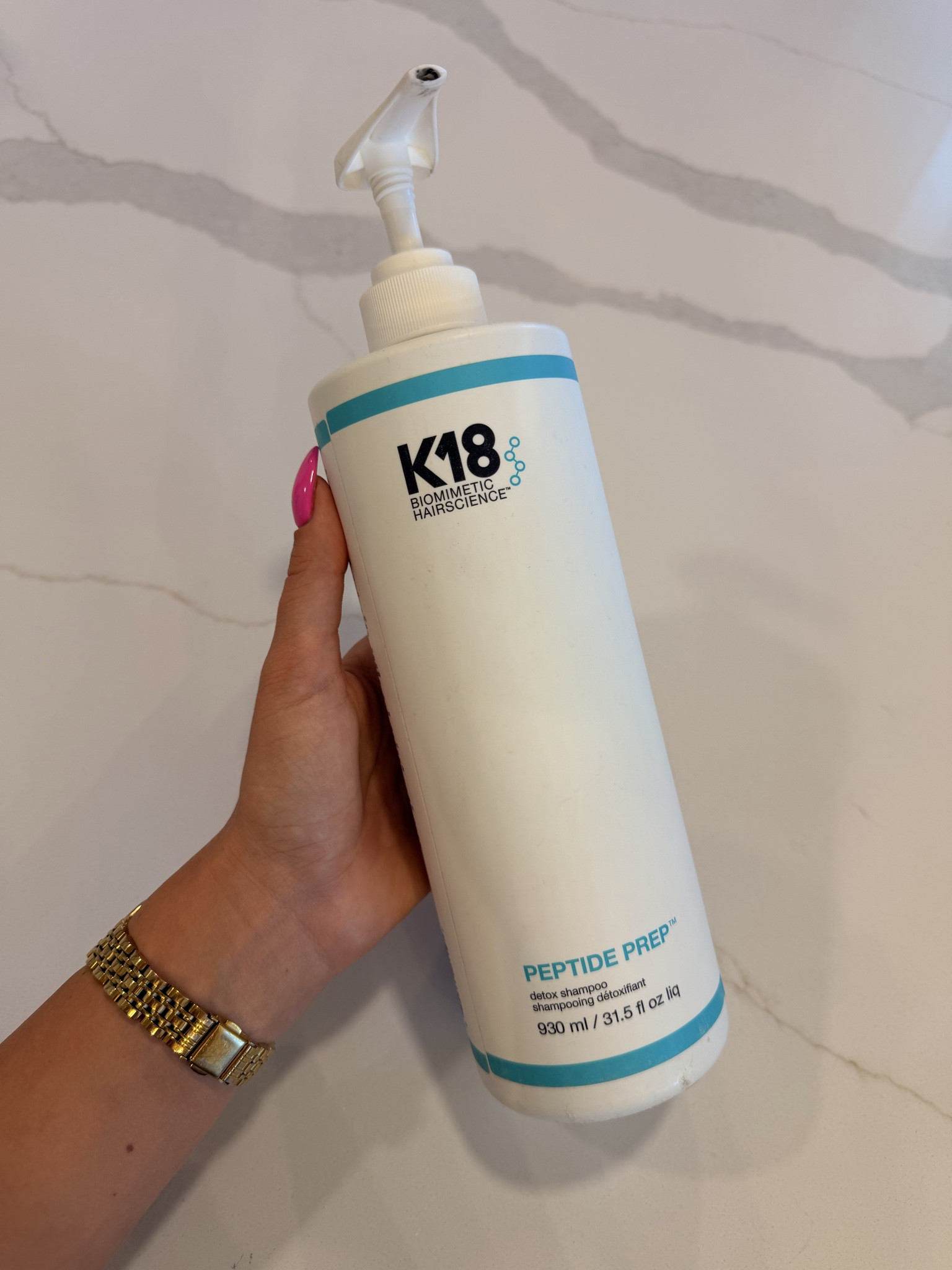 This is a great detox for hard water build up or just anything from your scalp and hands running through. It’s only needed every couple washess