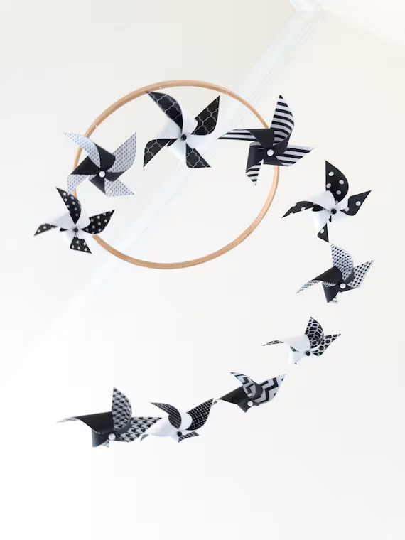 Black and White Baby Crib Mobile for a Modern Minimalist - Etsy | Etsy (US)