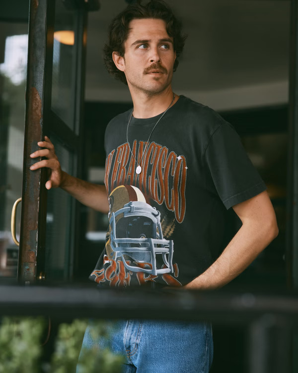 NFL Dallas Cowboys Graphic Oversized Sunday Crew | NFL NFL | Abercrombie.com | Abercrombie & Fitch (US)