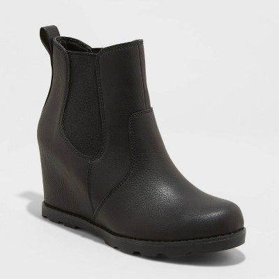 Women's Amalia Fashion Boots - Universal Thread™ | Target