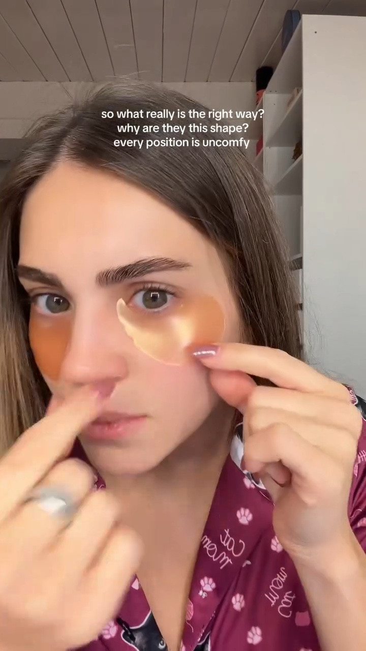 pressing issue, need to get to the bottom of this debate, and yes I’m wearing cat pajamas 

#femalerage #eyepatches #darkcircles #undereyepatches #girlproblems