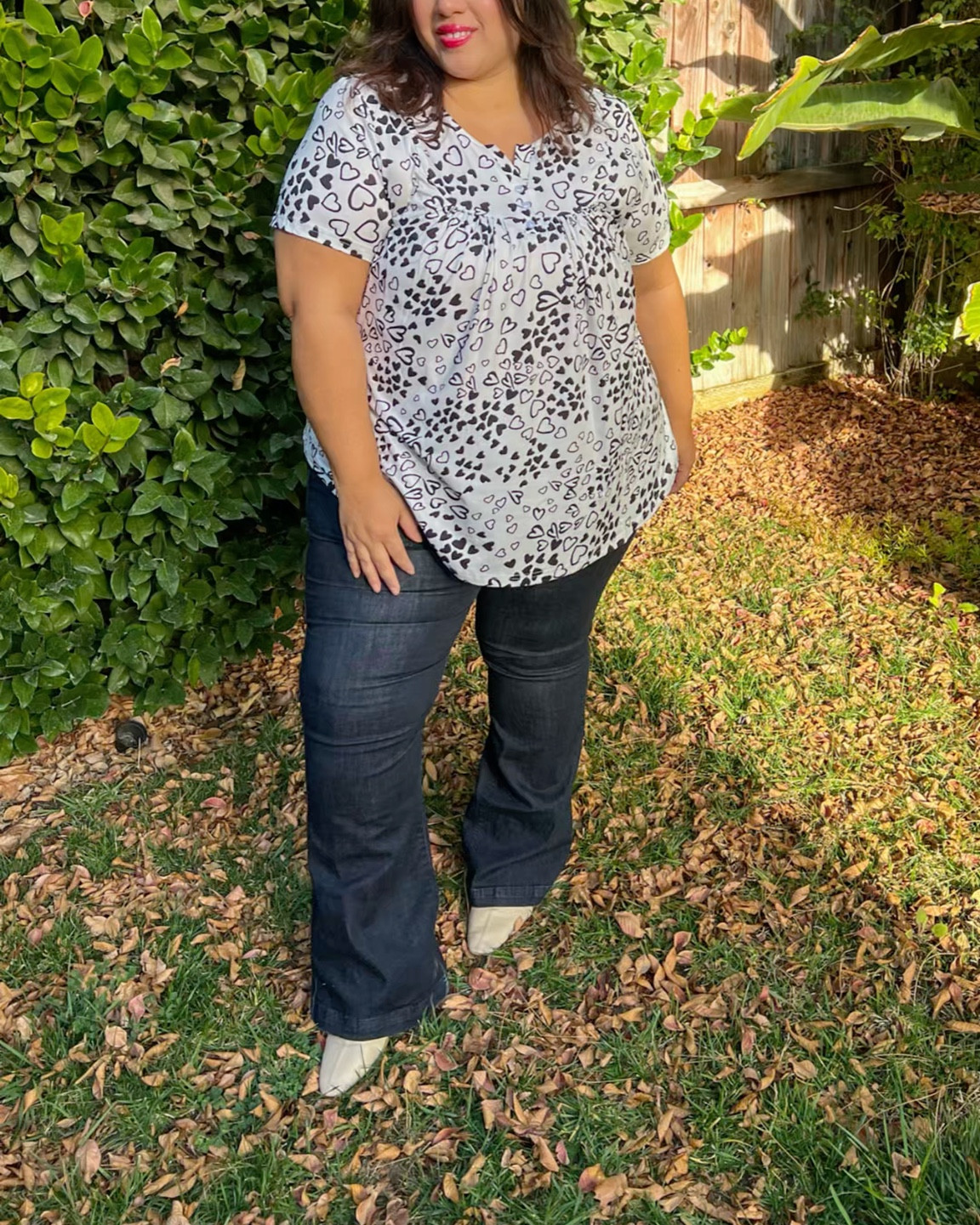 Hola Bebés! Valentines Day Casual Outfit idea 💕

Wearing size XL top and jeans are size 16
Paired with my favorite bootie 🫶🏼

✨Use my Code:Crystal40 discount at check out 

#LTKFindsUnder50 #LTKPlusSize