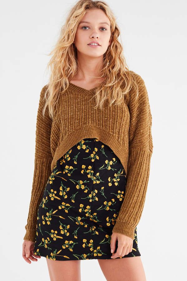 Silence + Noise Slouchy Chenille High/Low V-Neck Sweater | Urban Outfitters US