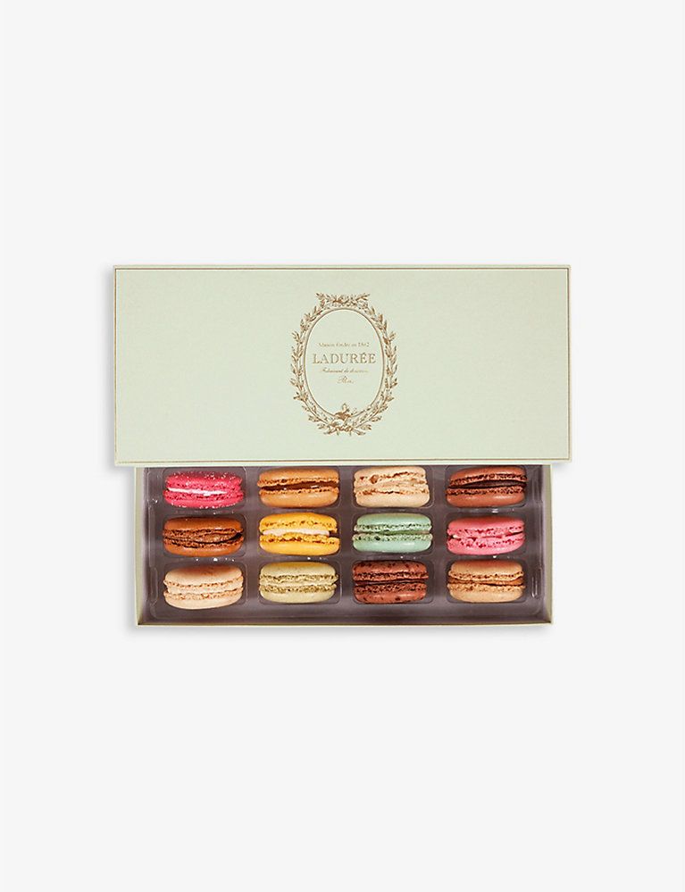 Incontournable macarons box of 12 | Selfridges