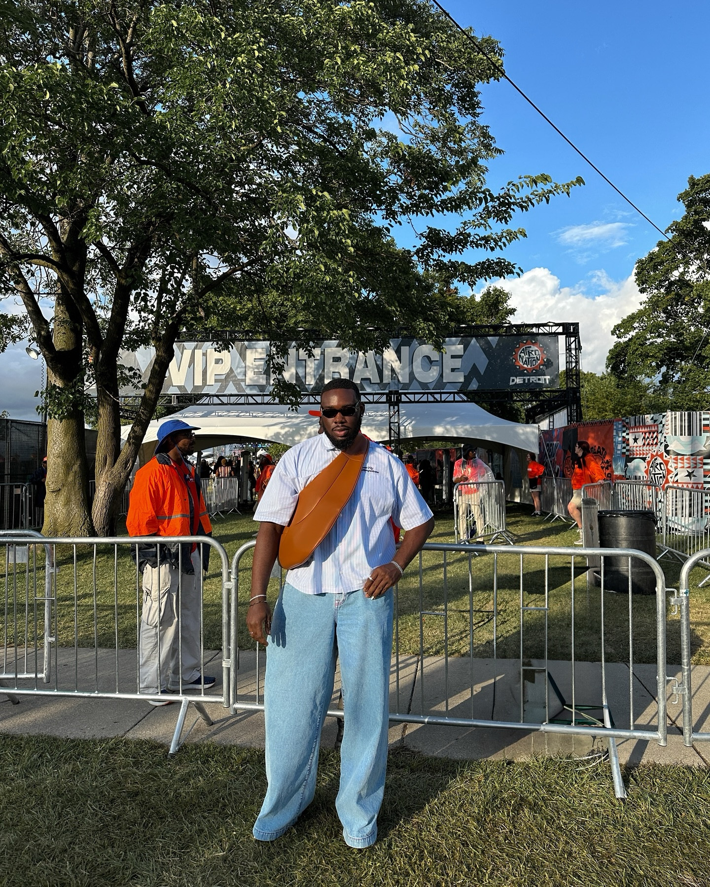 Throwing fits on a Monday, cus I can 😊😊😊
This week I need my productivity levels spiking through the roof. I put the pro in procrastinate but I plan on fulfilling every task on my todo list for the week— without hesitation🥹
How is your Monday so far? 
.
.
.
#mondayfit #mondayvibes #menstreetstyle #menoutfitinspiration #menstyleinspo #outfitformen #ootd  #style

#LTKStyleTip #LTKMens