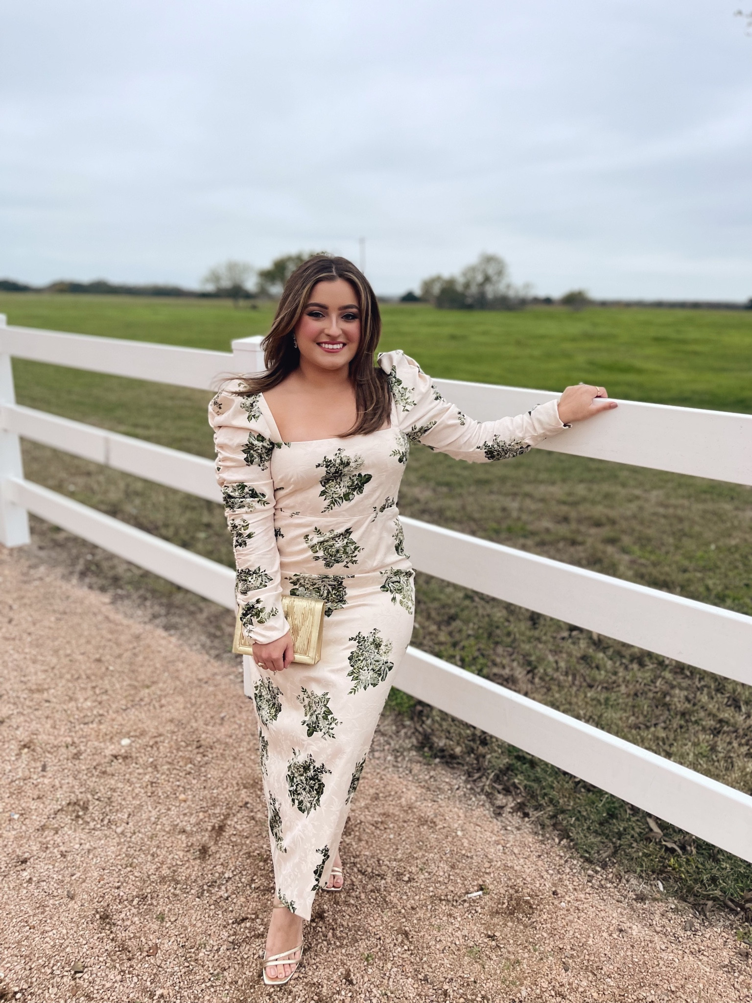 A beautiful wedding dress that shows off your curves in all the right places and looks so sophisticated.🌿🤍⛪️ My clutch was thrifted but I linked some nice options!

#LTKtravel #LTKcurves #LTKwedding