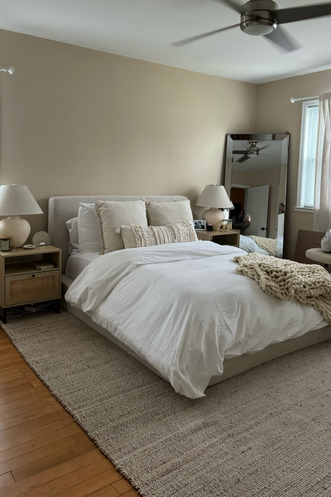 Beige Minimalist Bedroom 🧺🩰🧸

#LTKStyleTip #LTKSeasonal #LTKHome