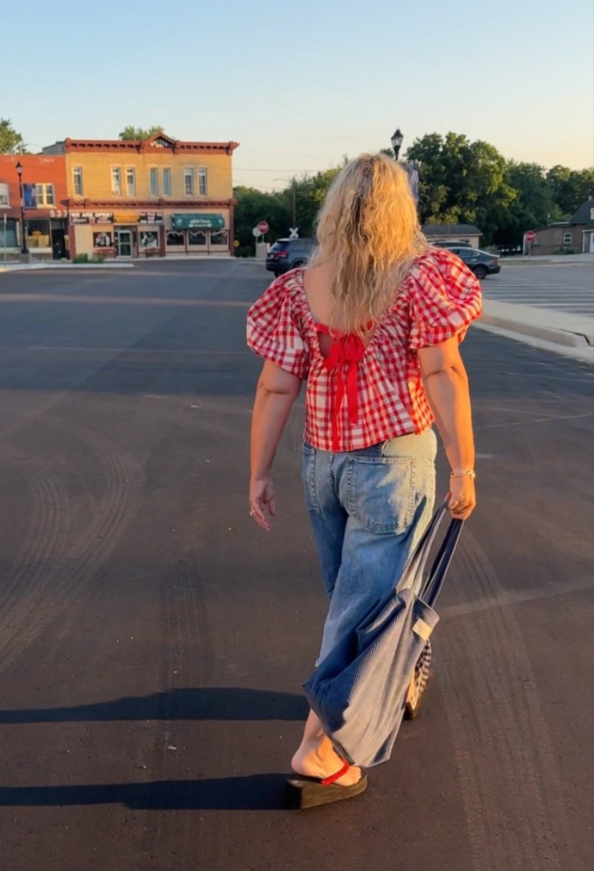 Saturday night on the town! Shirt is a large! #datenightoutfit #summeroutfitinspo

#LTKSeasonal #LTKOver40 #LTKMidsize
