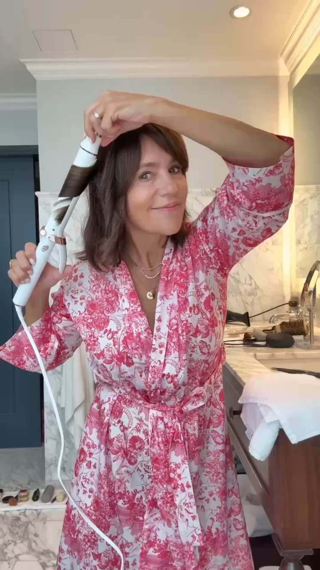 I use this every single day! I’ve tried so many hair tools and this curling iron is the thing I always reach for when getting ready every morning! 💗

@nordstrombeauty #nordstrompartner