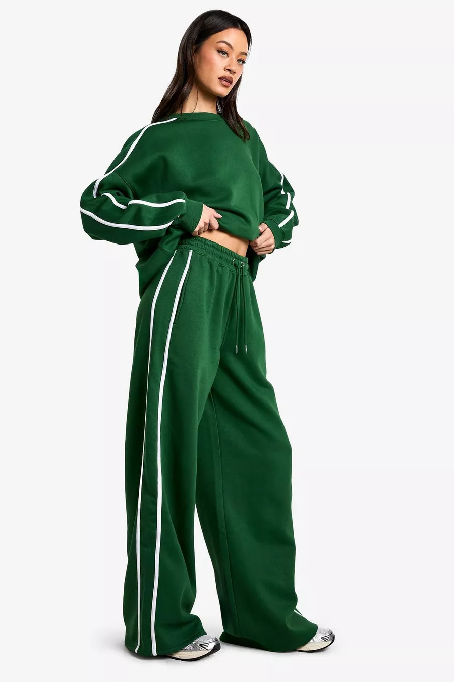 Tall Side Stripe Wide Leg Joggers | Boohoo.com (NL)