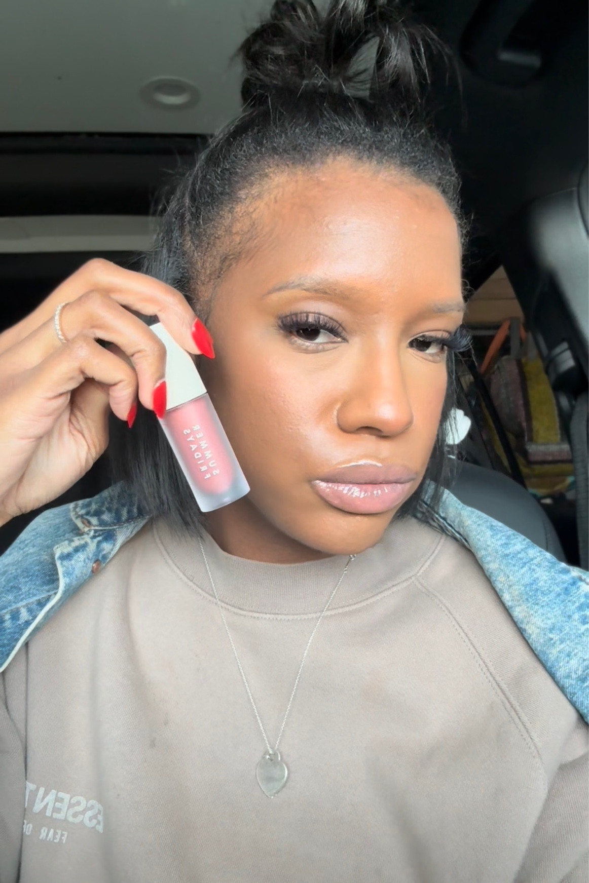 Beauty, lip oil, lashes, makeup, spring makeup, spring lip color

#LTKbeauty #LTKSeasonal #LTKfindsunder50