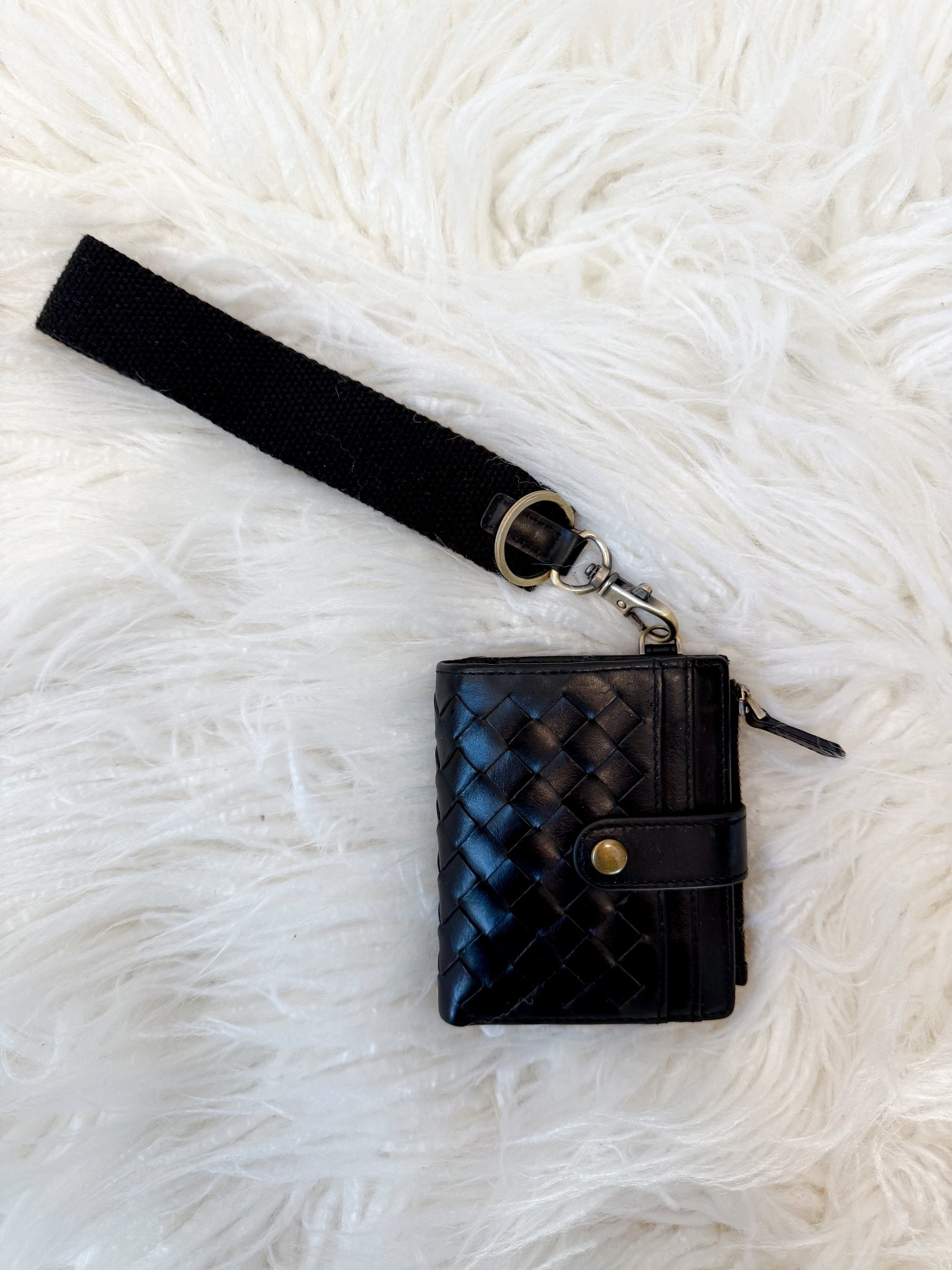 Andar the Lo wallet
On sale for Black Friday!
Gift idea for her 

#LTKCyberWeek #LTKGiftGuide #LTKHoliday