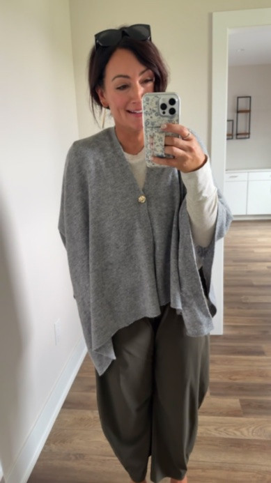 The comfiest & chicest poncho wrap - feels like cashmere for $25! In the size S/M

#LTKootd #LTKSeasonal #LTKdayinmylife