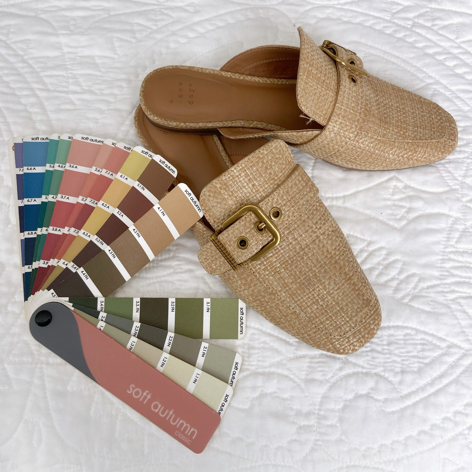 Adorable springy Target slide mules 🤩 look great with the #softautumn fan 

#LTKshoecrush #LTKxTarget #LTKfindsunder50