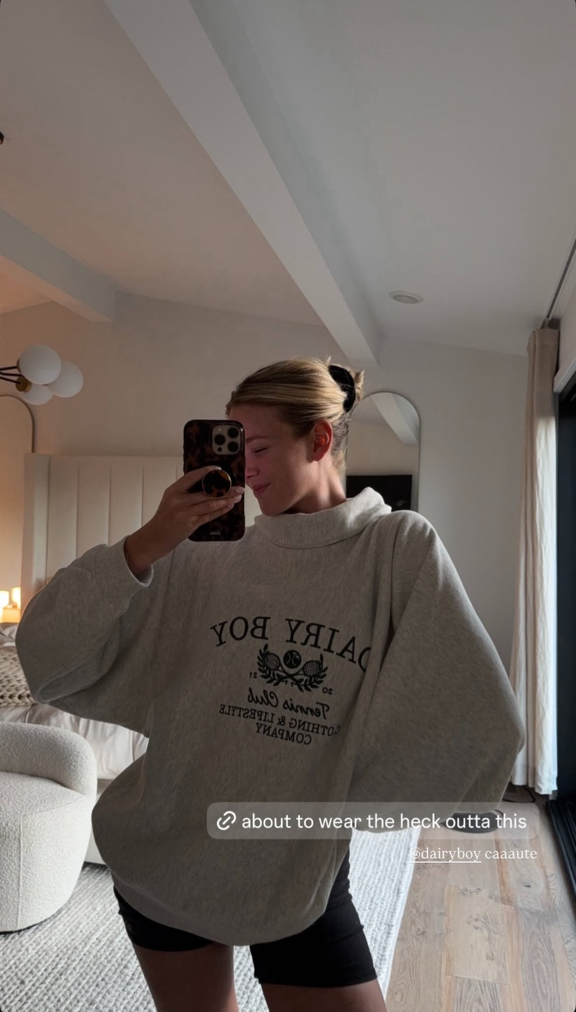 This rollneck sweatshirt from Dairy Boy is too cauuute! 

#LTKSeasonal #LTKStyleTip #LTKFindsUnder100