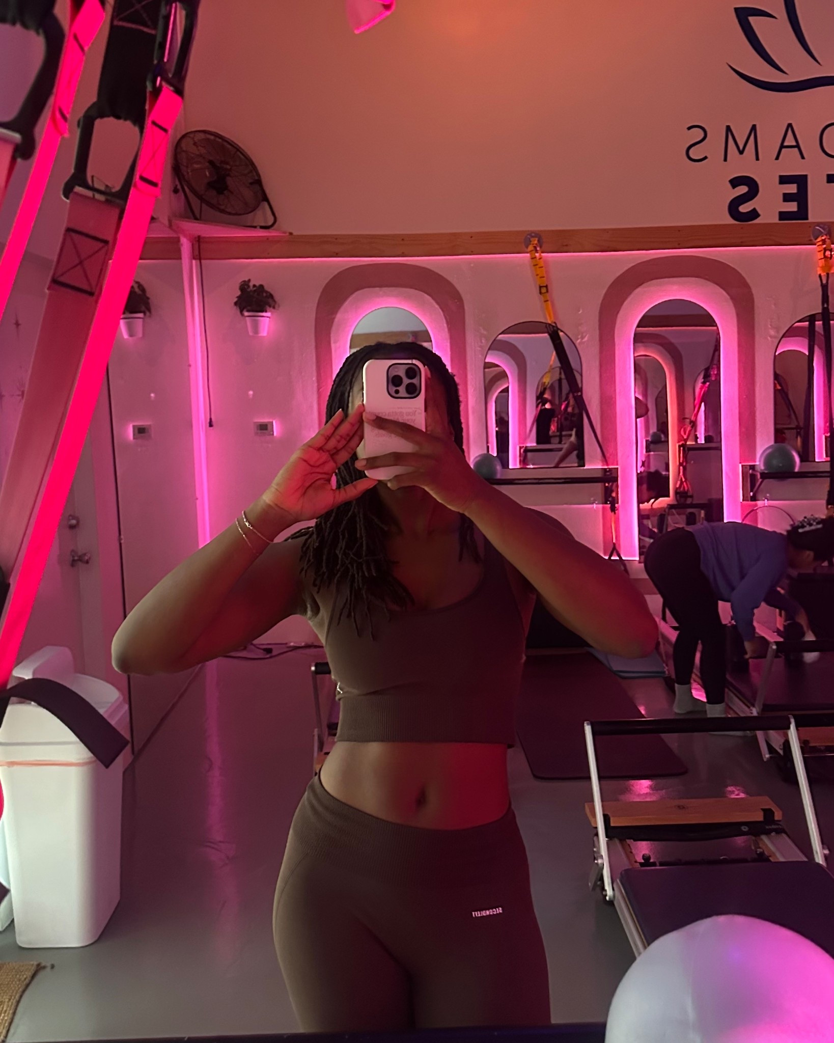 Workout 3/5 of the week! I missed 2 days but that’s okay I’m making it up this weekend! One thing that makes it easy is a matching setttt 

#LTKfitnessgoals #LTKmorningroutine