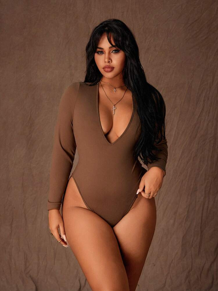 Rustia Plus Size Women's Brown V-Neck Long Sleeve Bodysuit, Casual & Comfortable For Autumn/Winter | SHEIN