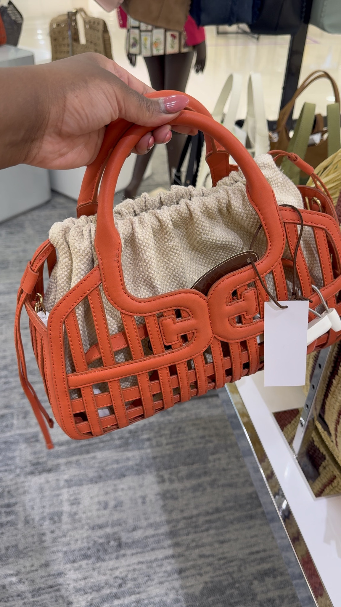 Love this Sam Edelman bag! The color is perfect for the warmer months! @Macys 