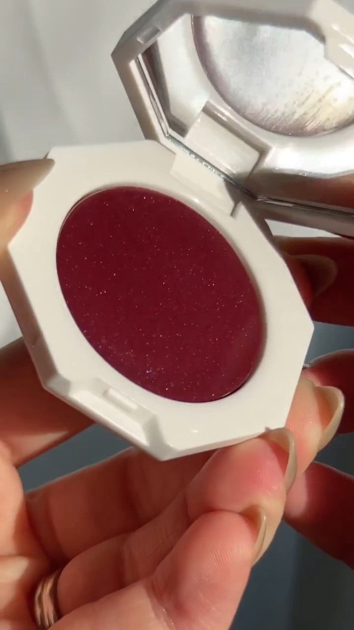 Blush Cremoso Fenty Beauty✨

#LTKpromo #LTKbeleza #LTKbrasil