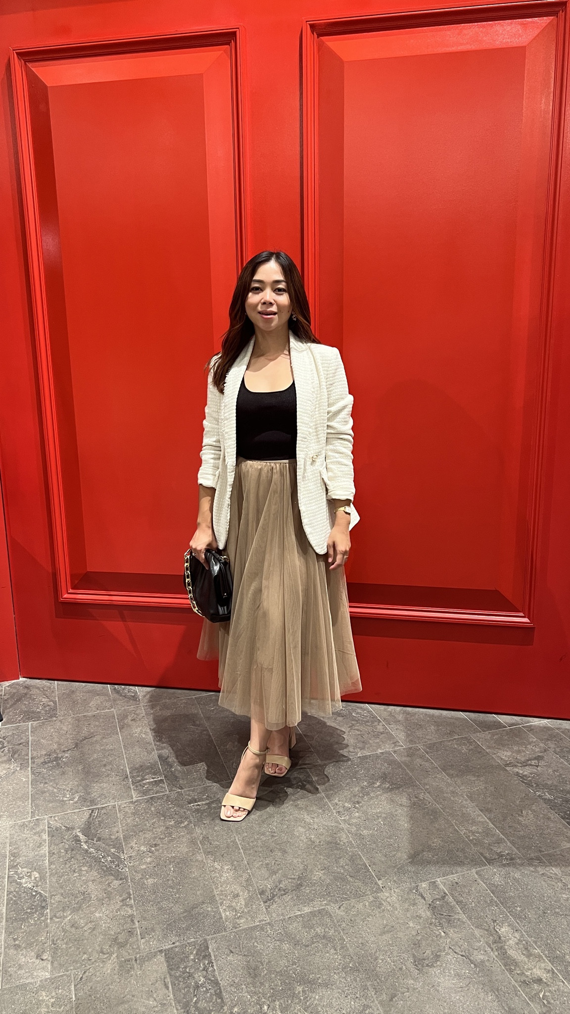 last night fit✨ dressed up in a tulle skirt and blazer.
Who else is crushing on this modern chic romantic look? 



#LTKparties #LTKstyletip #LTKaustralia