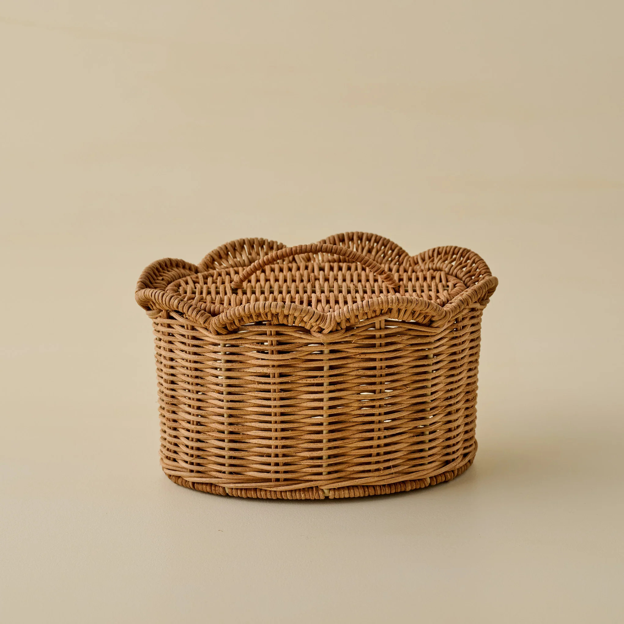 Lauren Scalloped Woven Canister | Magnolia