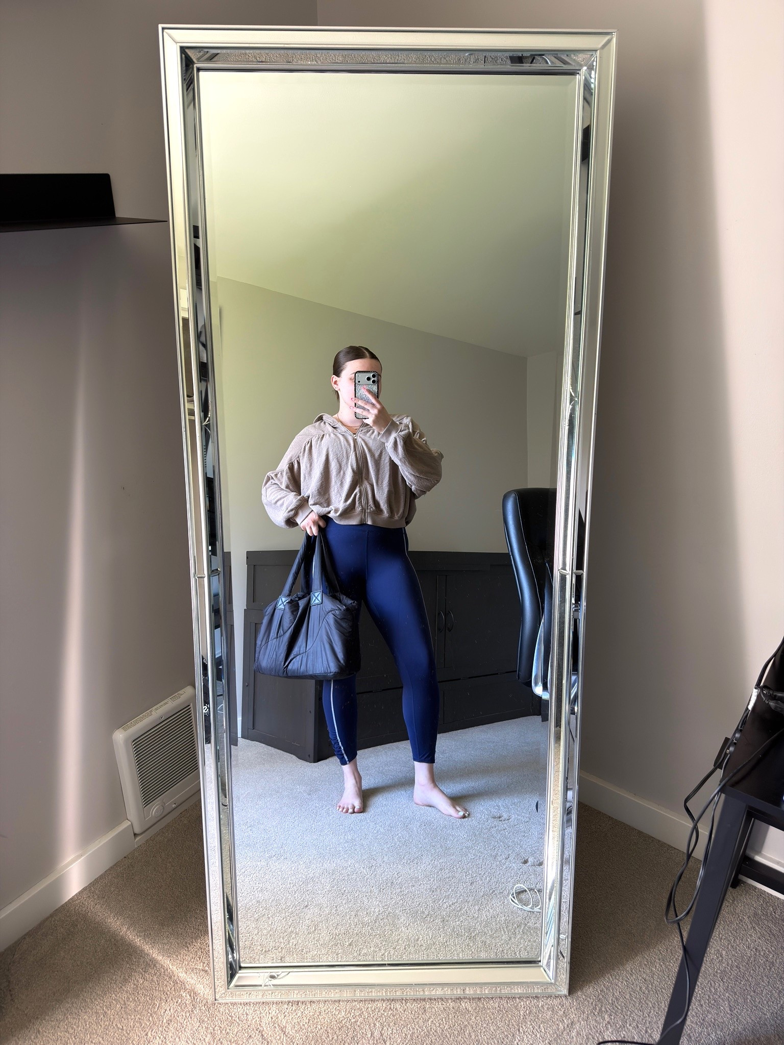 Morning Pilates fit! I love a good workout set to start off my day 💪🏻

I’m wearing a M sweatshirt and a size L set

#LTKootd #LTKfitnessgoals #LTKMidsize