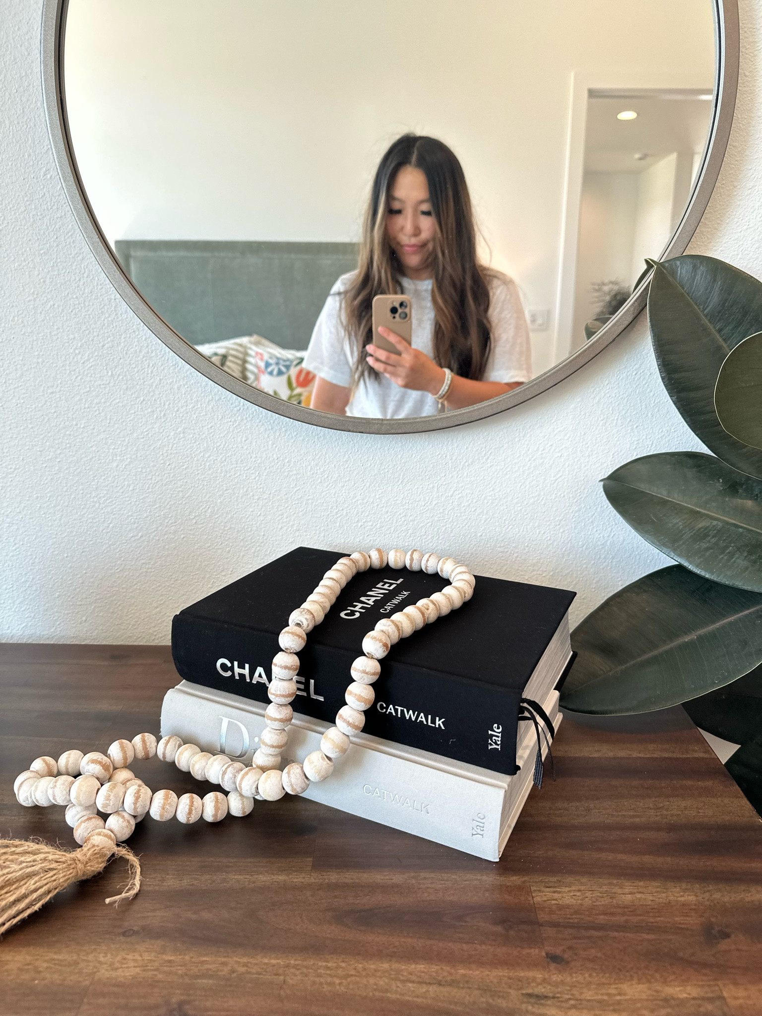 Simple decor inspo 

#LTKhome #LTKfindsunder100 #LTKGiftGuide