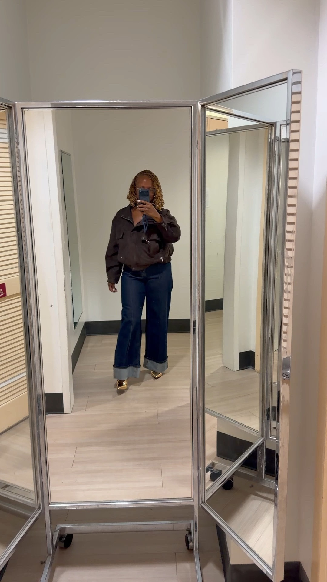 Denim and brown faux suede cropped bomber jacket try-on @macys

#LTKootd #LTKdayinmylife #LTKvlog