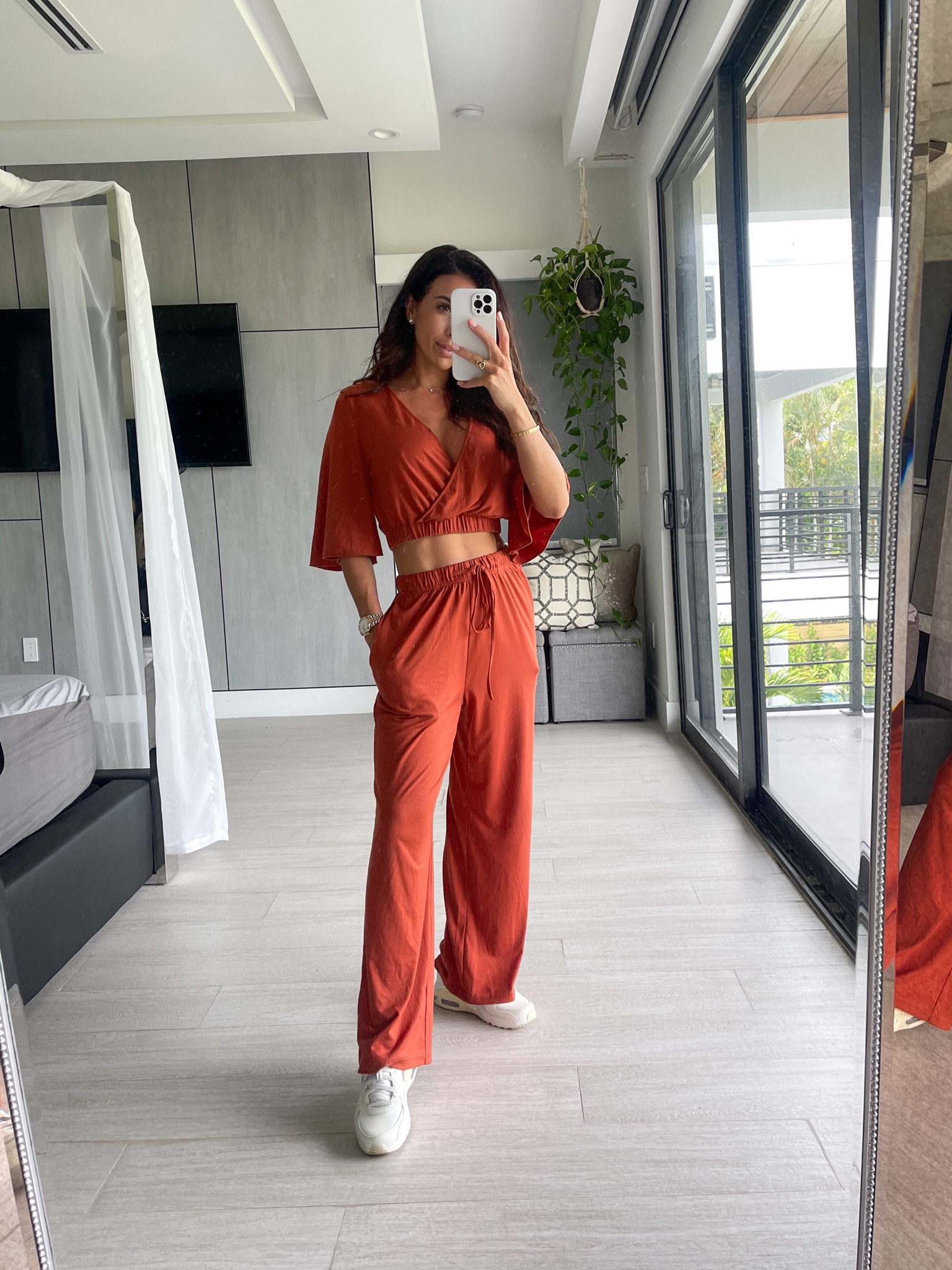Hi ladies! Here is a super cute and comfy Amazon set! Great for travel, lounging or you can also dress it up for a great date night look as well! Follow me on LTK for more of my finds ❤️🤎

#LTKSeasonal #LTKfindsunder50 #LTKtravel