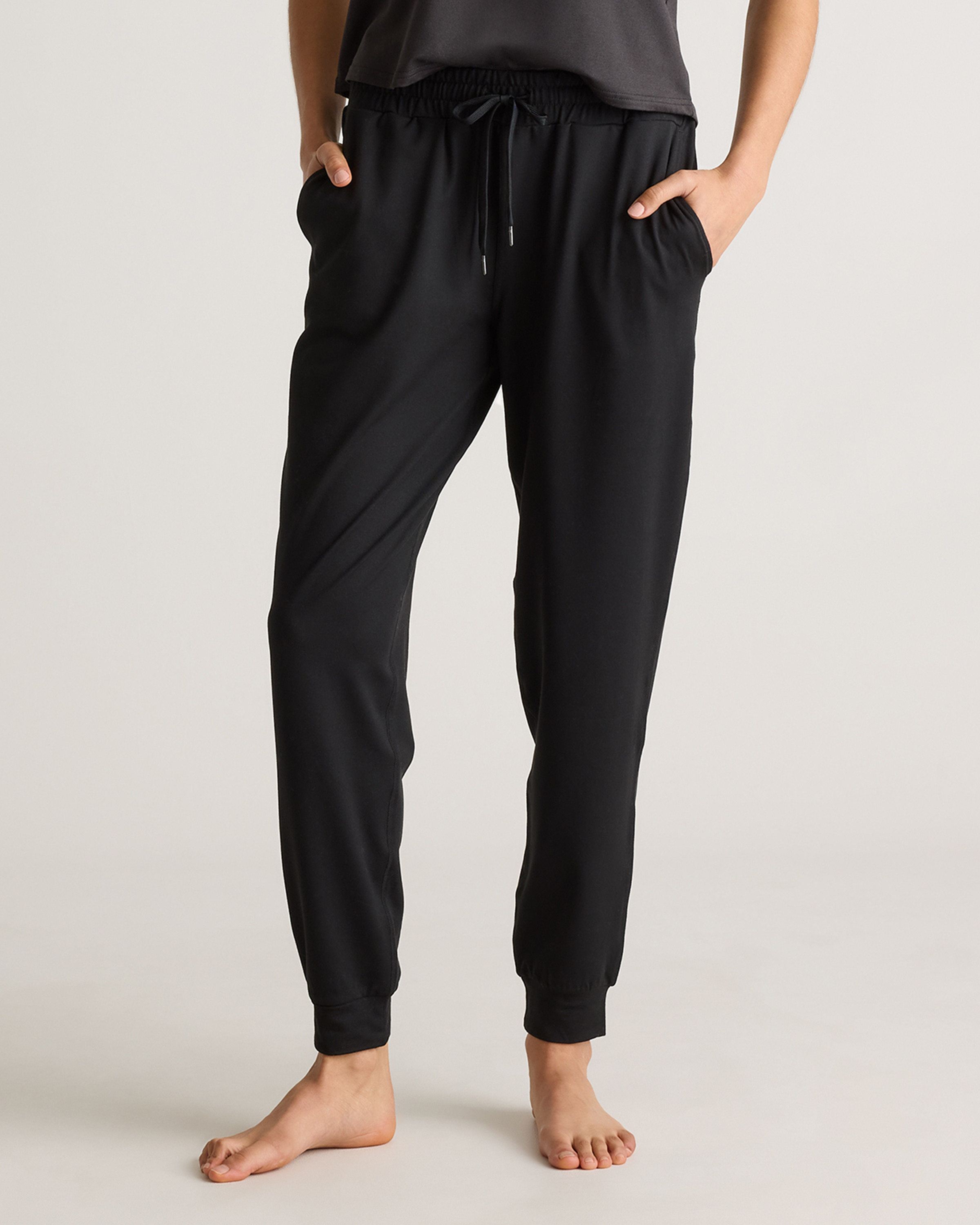 Quince | Women's Flowknit Mid-Rise Jogger in Heather Sable, Size Medium, Recycled Polyester | Quince