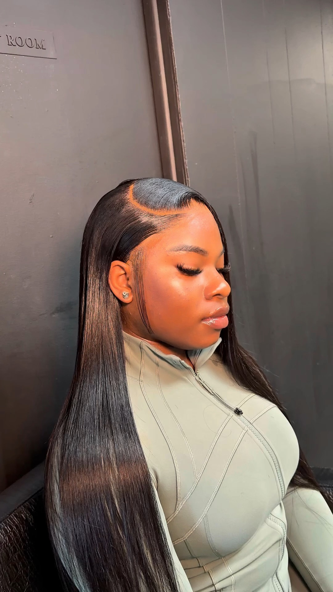 pre-styled baby hairs + pre-cut lace = throw on and go

Caption:
this is the kind of wig that makes getting ready feel easy 😭

the baby hairs are already pre-styled, the lace is pre-cut, and it really gives that pretty, put together look without all the extra work.

basically… all you have to do is put it on and go.

comment “link” and i’ll send it + use code NIKAY 💌
#luvmehair #gluelesswig #precutlacewig #readytowearwig #wigtok