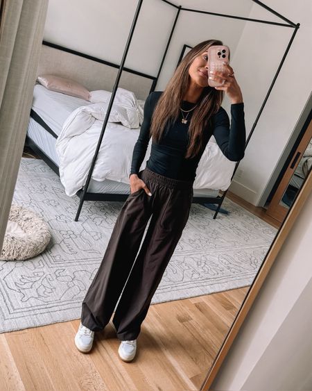 nuuds bodysuit + wide leg pants from lululemon for an easy look that’s cozy yet put together! 🤎

#LTKstyletip #LTKfindsunder100